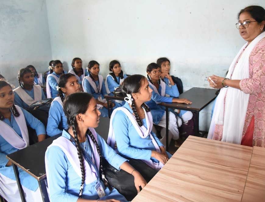ग्रामीण स्कूलों की शैक्षणिक गुणवत्ता में आया सुधार