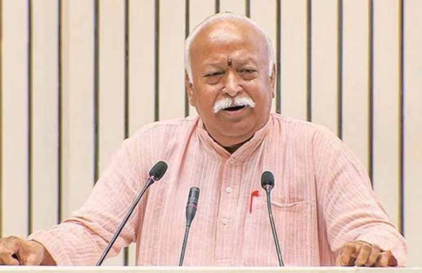 75 की उम्र में रिटायरमेंट की बात क्यों? मोहन भागवत के बयान से मचा सियासी हलचल