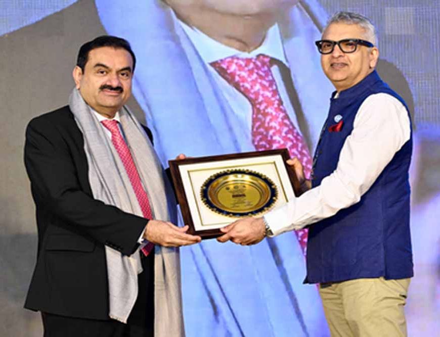 अदाणी समूह का मेगा प्लान, अगले 5 साल में करेगा 100 अरब डॉलर का निवेश