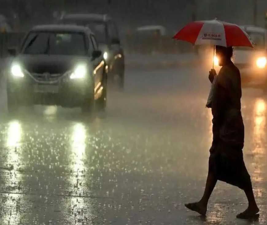 आज 45 जिलों में तेज बारिश का अलर्ट, चित्रकूट और मैहर में भारी बारिश के चलते सड़कों पर पानी भरा