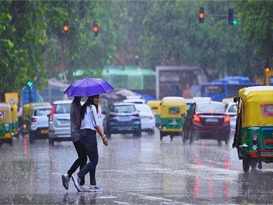 दिल्ली-NCR में मूसलधार बारिश से हाहाकार, IMD का रेड अलर्ट अगले हफ्ते तक जारी