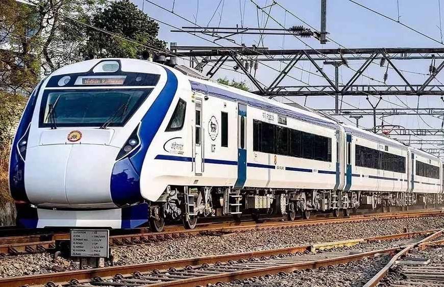इंदौर-निजामुद्दीन वंदे भारत का इस महीने ट्रायल संभव, टॉप स्पीड करेगी चौंकाने