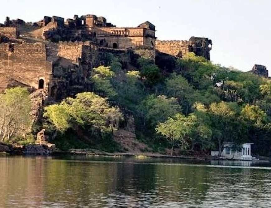 UP सरकार का बड़ा कदम, 11 विरासत भवन और किले बनेंगे भव्य टूरिस्ट स्पॉट