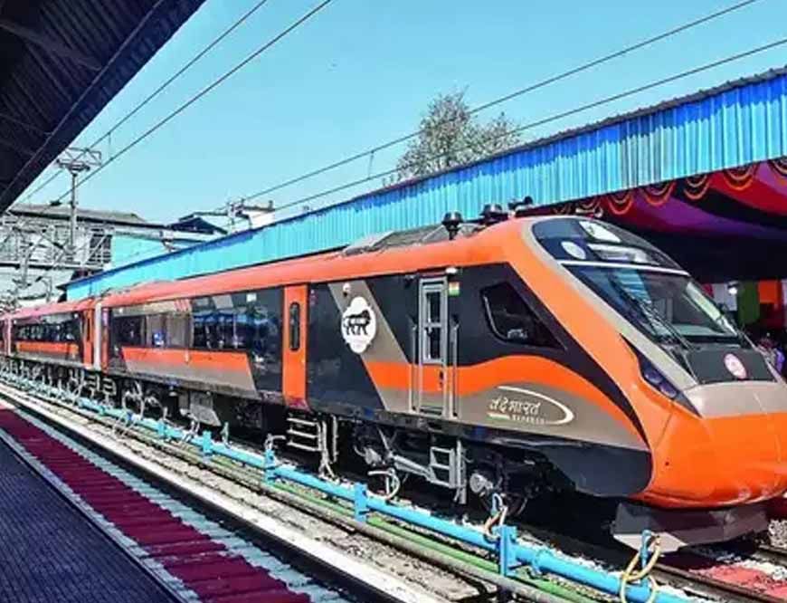 भोपाल से लखनऊ के बीच वंदे भारत एक्सप्रेस ट्रेन की शुरुआत अक्टूबर में होने जा रही