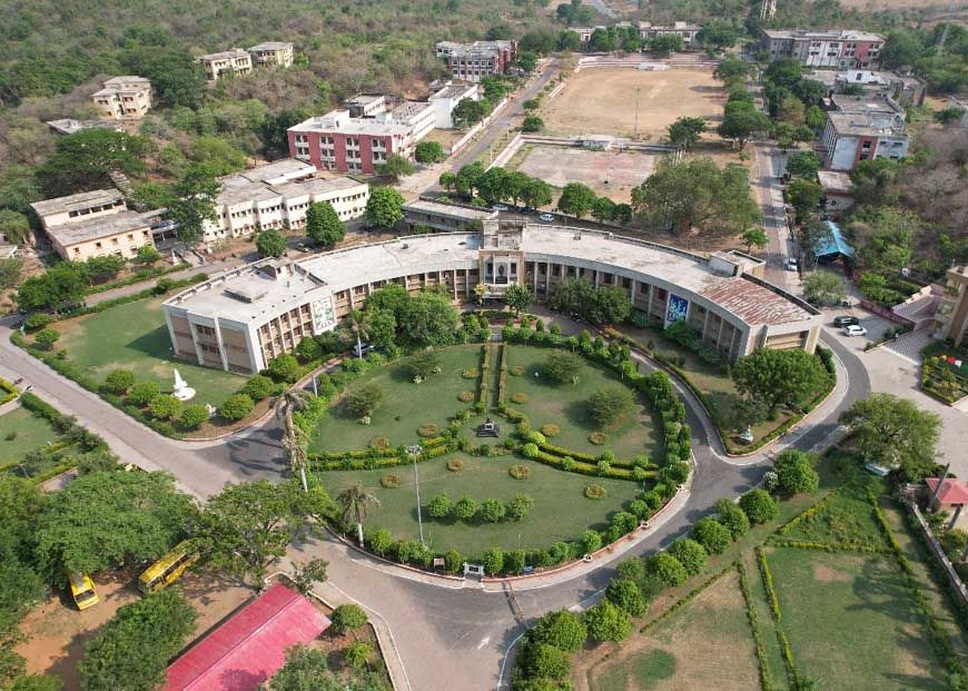 यूजीसी ने महात्मा गांधी चित्रकूट ग्रामोदय विश्वविद्यालय को श्रेणी-1 की स्वायत्तता दी