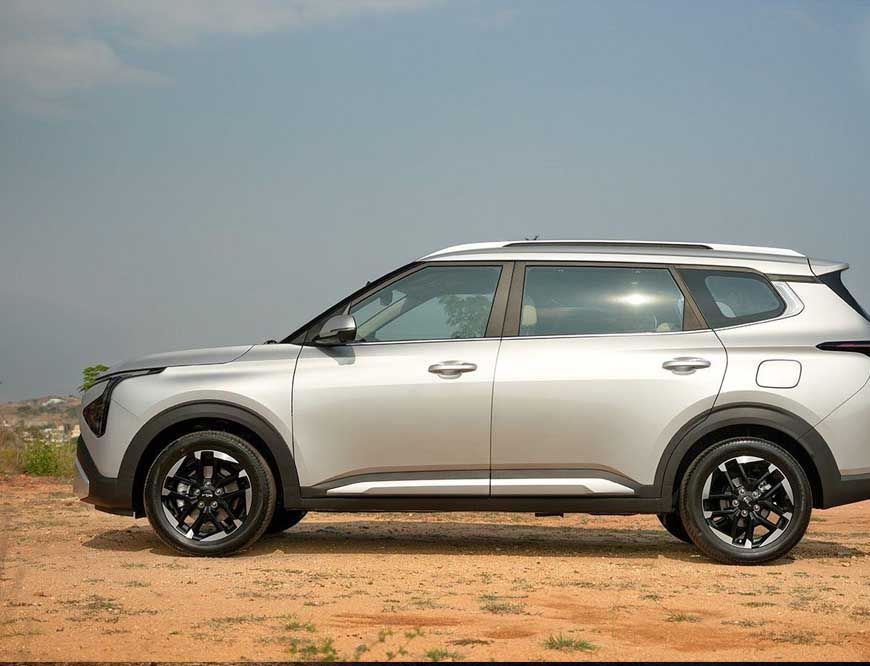 Kia की पहली 7-सीटर इलेक्ट्रिक MPV लॉन्च, मिलेगी 490 KM की रेंज और लग्जरी फीचर्स