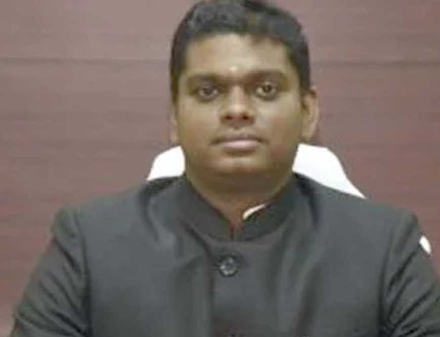 जगदलपुर : शिक्षा की गुणवत्ता में सुधार हेतु शिक्षक उपयोग करें विनोबा एप्प-सीईओ जैन