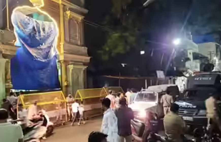 धार में communal टकराव की आशंका, इमामबाड़ा खाली कराने पर विवाद