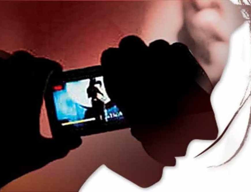 हनीट्रैप में फंसाकर जयपुर के एक कारोबारी के साथ 90 लाख की ठगी