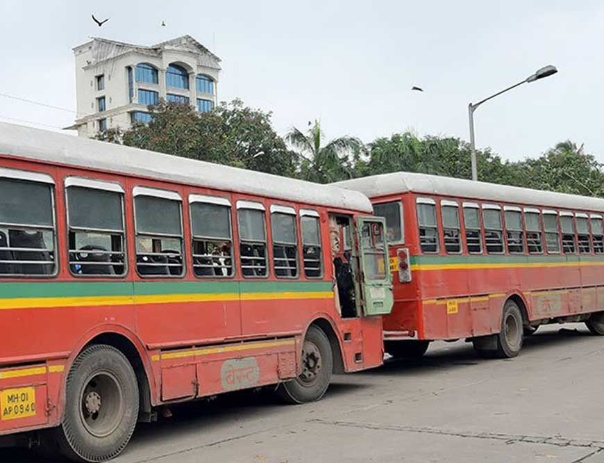 सड़क पर दौड़ती बस में हुई महिला की डिलीवरी, फिर नवजात को फेंक दिया खिड़की से, मौत