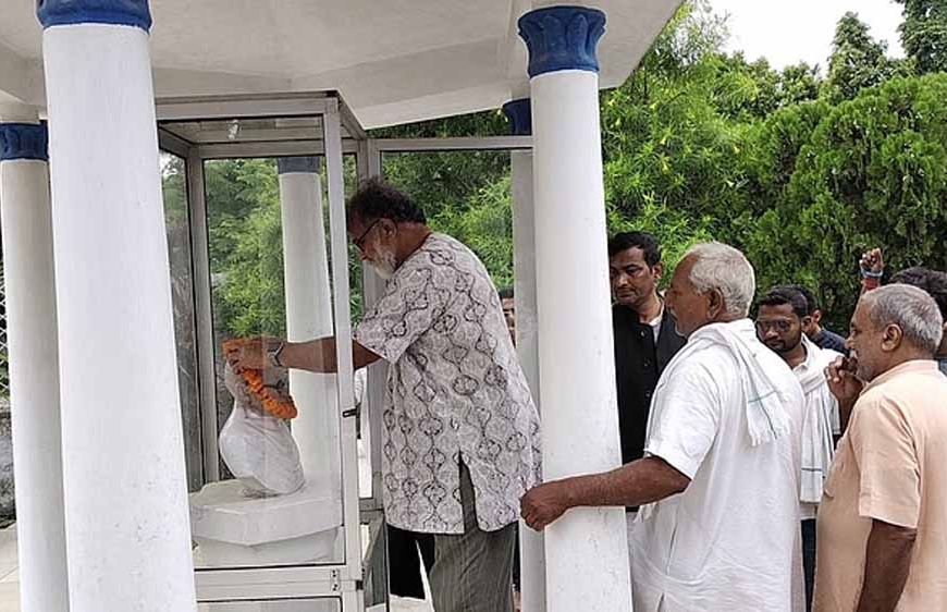 गांधी के प्रपौत्र का INDIA गठबंधन को समर्थन: बोले- बिहार को बचाना होगा संघी ताकतों से