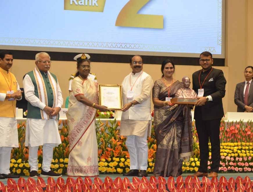 छत्तीसगढ़ ने राष्ट्रीय मंच पर बिखेरी स्वच्छता की चमक, 20 हजार से कम आबादी वाले शहरों में बिल्हा देश का सबसे स्वच्छ शहर