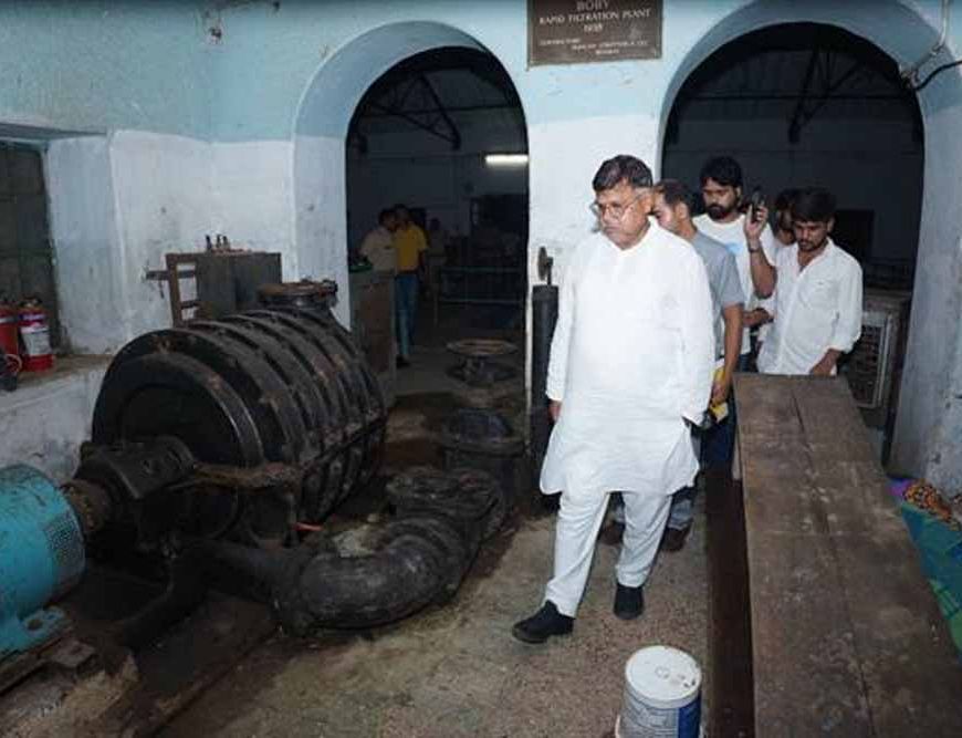 ऊर्जा मंत्री तोमर ने किया अस्पताल और वॉटर ट्रीटमेंट प्लांट का निरीक्षण