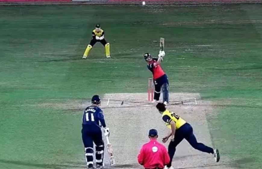 T20 ब्लास्ट में जॉर्डन कॉक्स का धमाका: 22 बाउंड्री से रचा तूफानी शतक