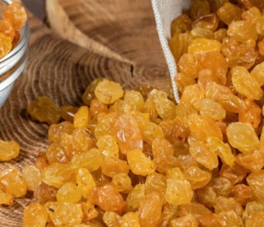 गोल्डन किशमिश में छिपा ज़हर! जानिए क्यों लौटाए गए ये प्रोडक्ट
