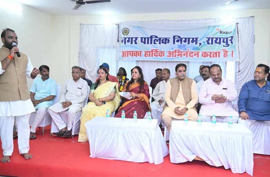 शहीद चूड़ामणि नायक वार्ड में 1.08 करोड़ रुपये के विकास कार्यों का लोकार्पण विधायक श्री राजेश मूणत द्वारा संपन्न हुआ