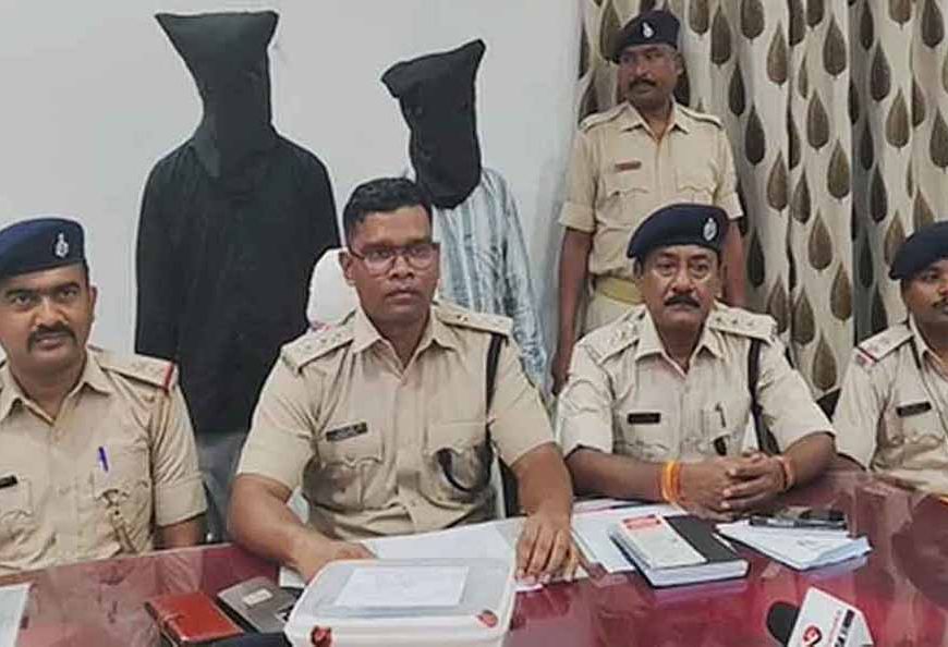 चाईबासा में रिकवरी एजेंट की हत्या: पुलिस ने दो आरोपियों को किया गिरफ्तार