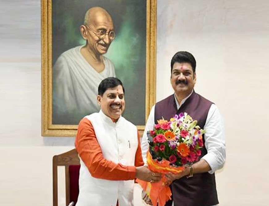 मुख्यमंत्री डॉ. यादव के विदेश यात्रा से लौटने पर खाद्य मंत्री राजपूत ने दी शुभकामनाएं