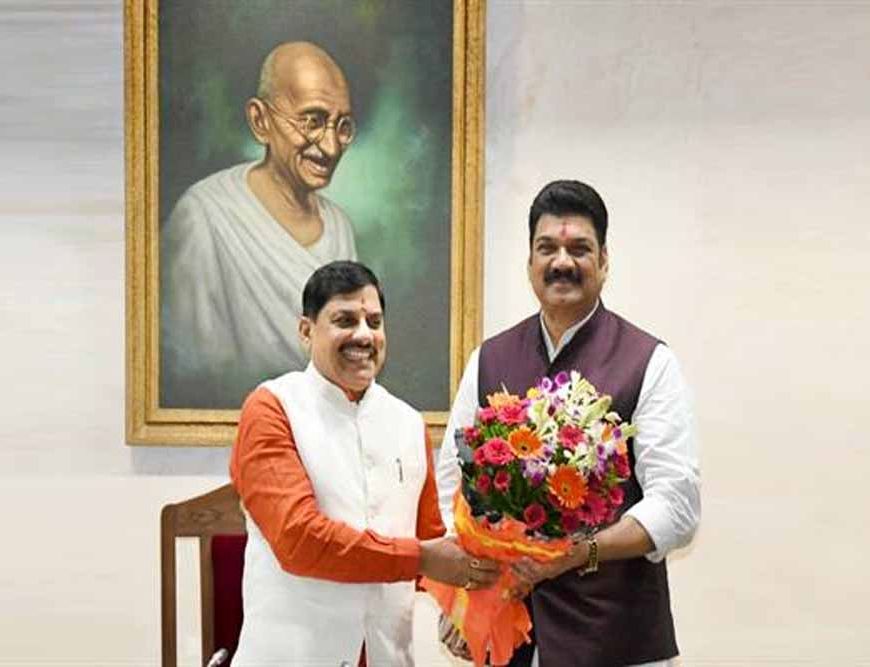 मुख्यमंत्री डॉ. यादव के विदेश यात्रा से लौटने पर खाद्य मंत्री राजपूत ने दी शुभकामनाएं
