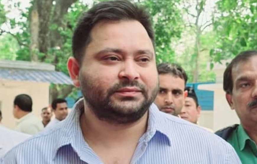 'चर्चा का विषय तक नहीं पता' — विधानसभा से बाहर तेजस्वी का नीतीश पर तीखा वार