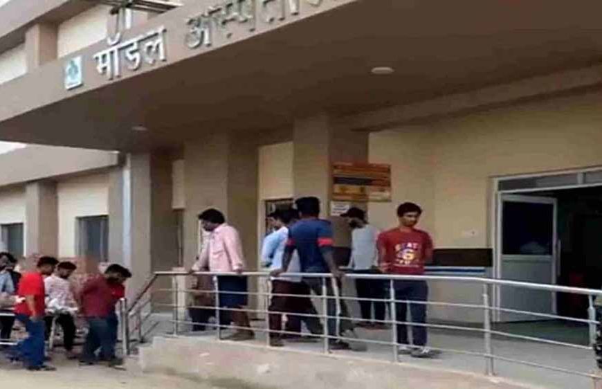 सीवान में बड़ा हादसा: कांवड़ियों से भरी पिकअप पलटी, 30 घायल, 5 की हालत नाजुक