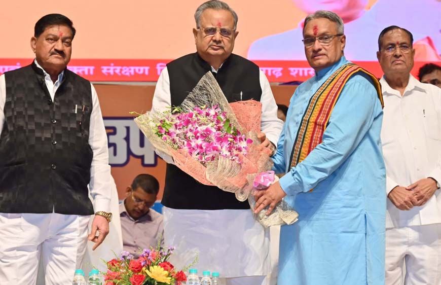 रायपुर : गरीबों को गुणवत्तापूर्ण राशन मिले यह महत्वपूर्ण जिम्मेदारी : विधानसभा अध्यक्ष डॉ. रमन सिंह