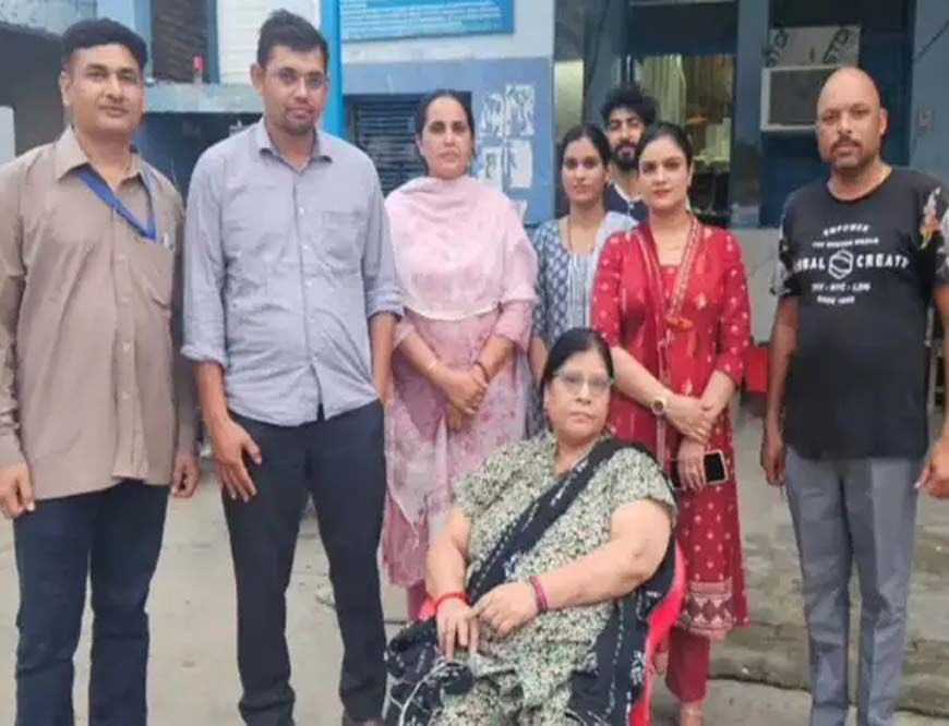 हरियाणा: भ्रूण लिंग जांच के लिए 55 हजार वसूलते थे, महिला डॉक्टर और बेटा गिरफ्तार