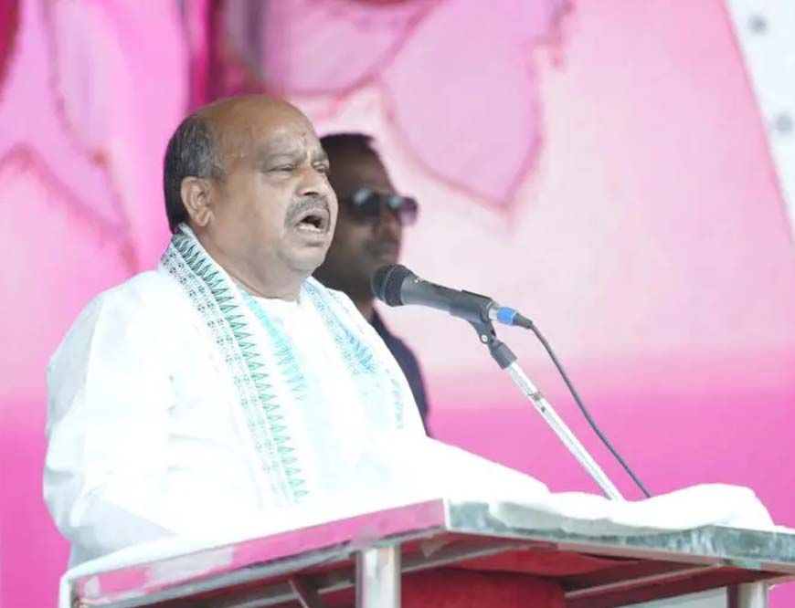 दिल्ली में पप्पू,छत्तीसगढ़ में बिट्टू ,कांग्रेस परिवार तक सिमटी:पुरंदर मिश्रा