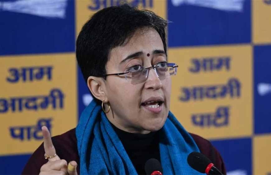 इंदिरा कॉलोनी को बड़ी राहत: हाई कोर्ट ने तोड़फोड़ पर लगाई रोक, आतिशी ने क्या कहा?