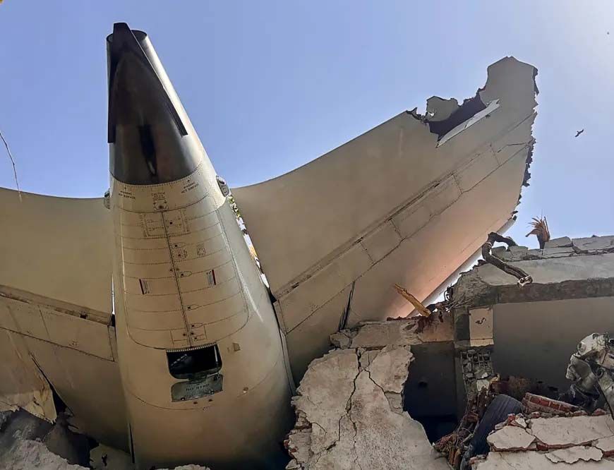 अहमदाबाद एयर इंडिया का बड़ा फैसला: प्लेन क्रैश पीड़ितों के 166 परिवारों को 25 लाख का मुआवजा