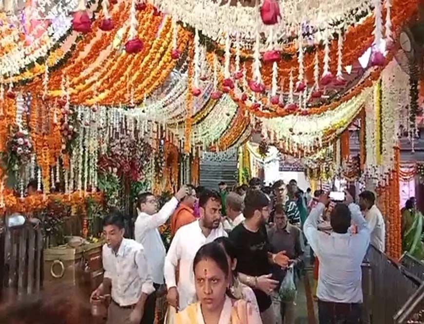 बोल बम की गूंज से शिवमय हुआ ओंकारेश्वर, श्रद्धालुओं का उमड़ा जनसैलाब