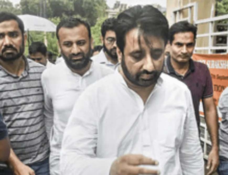 वक्फ बोर्ड घोटाले में अमानतुल्लाह खान की मुश्किलें बढ़ीं, ओखला विधायक समेत 11 पर आरोप तय
