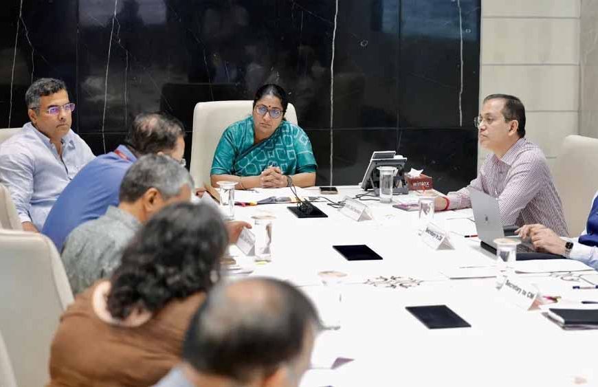 CM रेखा गुप्ता ने दिए जांच के आदेश, बारापूला प्रोजेक्ट पर घिरती नजर आ रहीं आतिशी