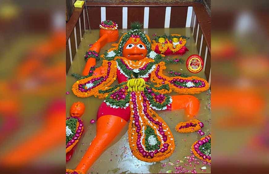 तीसरी बार मां गंगा ने कराया श्री बड़े हनुमान जी को अमृत स्नान, अब बाढ़ का बढ़ा खतरा