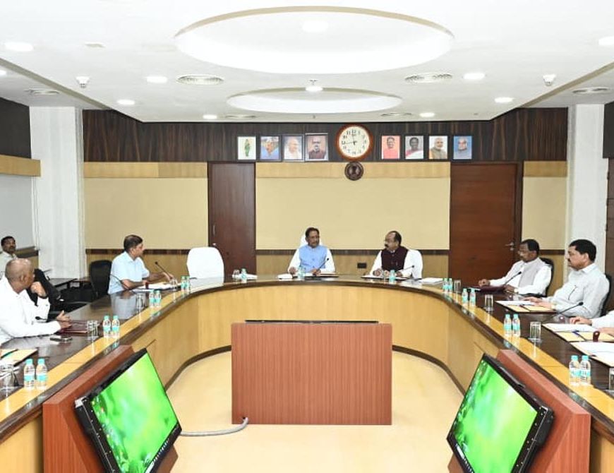 छत्तीसगढ़ कैबिनेट के बड़े फैसले: खनिज नीति में बदलाव, बनेगी क्रिकेट अकादमी