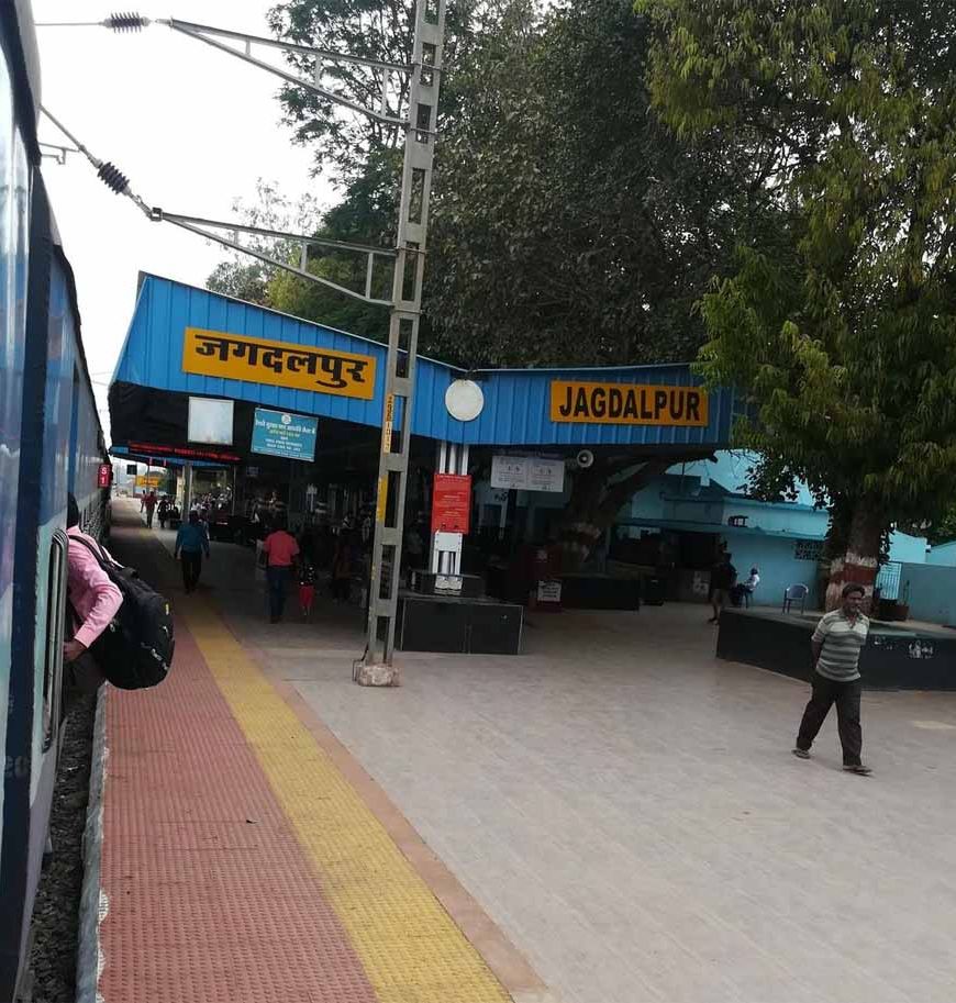 28 दिन बाद केके रेल लाइन पर दौड़ीं यात्री ट्रेनें, मुसाफिरों के चेहरे खिले