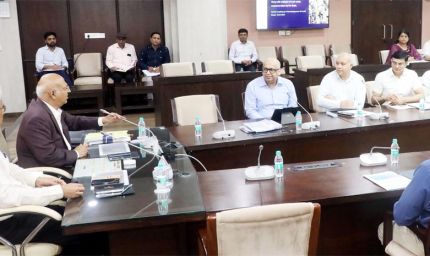 सड़क सुरक्षा को सर्वोच्च प्राथमिकता देने, लोगों की जान बचाने का आव्हान