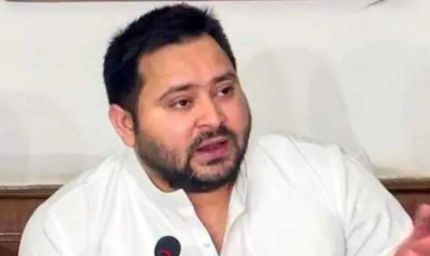 तेजस्वी पर दो वोटर ID रखने का आरोप, FIR दर्ज – चुनाव आयोग का नोटिस भी जारी