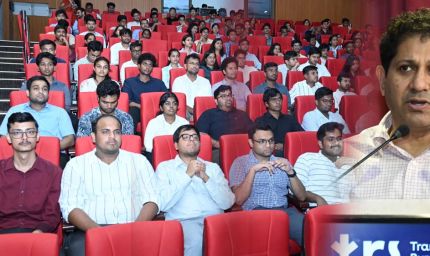 रायपुर : हरित विकास की दिशा में ग्रामीण क्षेत्रों की भूमिका सबसे महत्त्वपूर्ण-उपमुख्यमंत्री विजय शर्मा