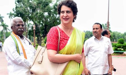 प्रियंका गांधी का सरकार पर हमला: सवाल पूछना गुनाह नहीं, SC नहीं करेगा नागरिकता तय