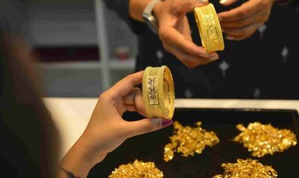 भारतीय सर्राफा बाजार में  सोने की कीमत में भारी उछाल, 22 कैरेट गोल्ड का रेट भी 1 लाख के पार