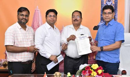 राजस्व मंत्री टंक राम वर्मा की पहल से वार्ता सफल, विभागीय कार्य नियमित रूप से होंगे संचालित