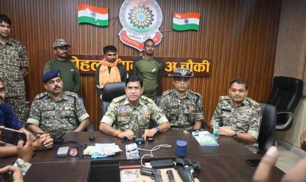 छत्तीसगढ़ में मुठभेड़ के बाद इनामी नक्सली कमांडर श्रीकांत पुनेम गिरफ्तार, सुरक्षाबलों को बड़ी सफलता