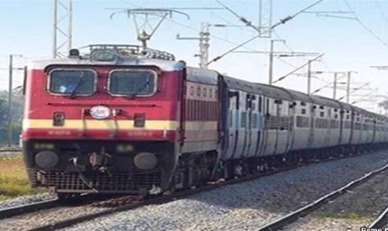 15 अगस्त और जन्माष्टमी पर ट्रेनें फुल, तेजस में भी नहीं बची एक भी सीट!