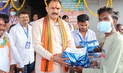 रायपुर : स्वास्थ्य मंत्री श्याम बिहारी जायसवाल ने बीजापुर के भैरमगढ़ स्वास्थ्य केंद्र का किया निरीक्षण