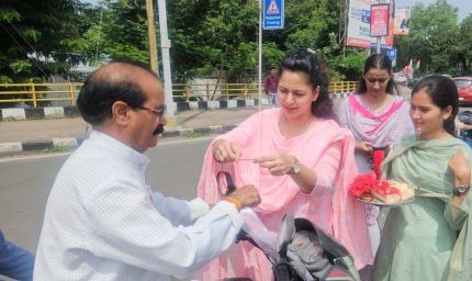 रक्षाबंधन पर Ekaa Welfare Foundation द्वारा रोड सेफ्टी अवेयरनेस अभियान – एक रक्षासूत्र, सुरक्षा के नाम