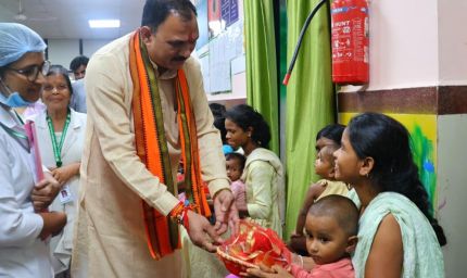 रायपुर : स्वास्थ्य मंत्री श्याम बिहारी जायसवाल ने बीजापुर में औचक निरीक्षणों से जांची विभागीय काम की हकीकत