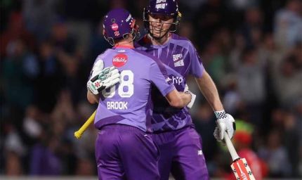 टेस्ट से T20 तक: जैक क्रॉली और हैरी ब्रूक का ‘द हंड्रेड’ में धमाका, गेंदबाजों की उड़ाईं गिल्लियां