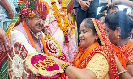 बहन-बेटियों को भारतीय संस्कृति से जुड़े संस्कार दें : मंत्री विजयवर्गीय