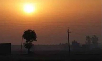 पंजाब में लोग उमस भरी गर्मी का सामना कर रहे, बारिश के इंतजार में पंजाबी